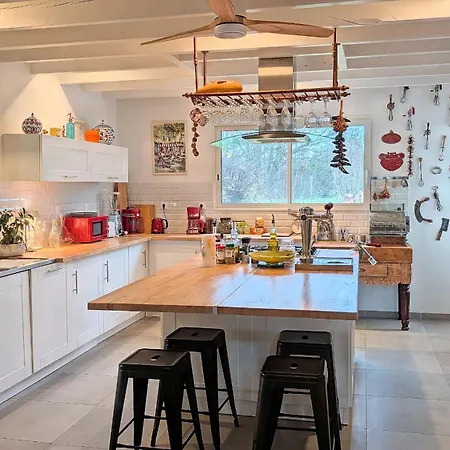 La Belle Des Rives *